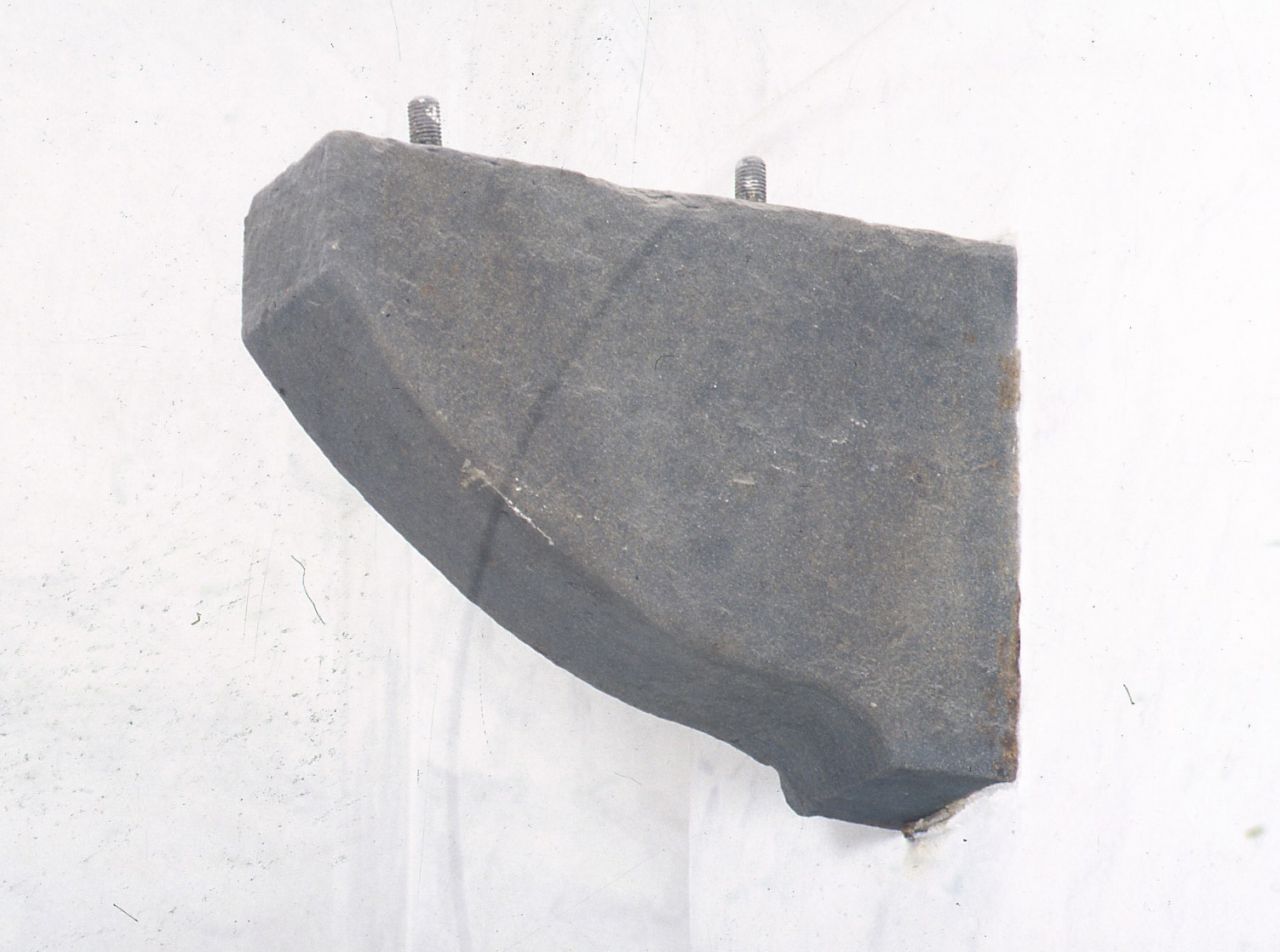 mensola - bottega fiorentina (secc. XIV/ XV)