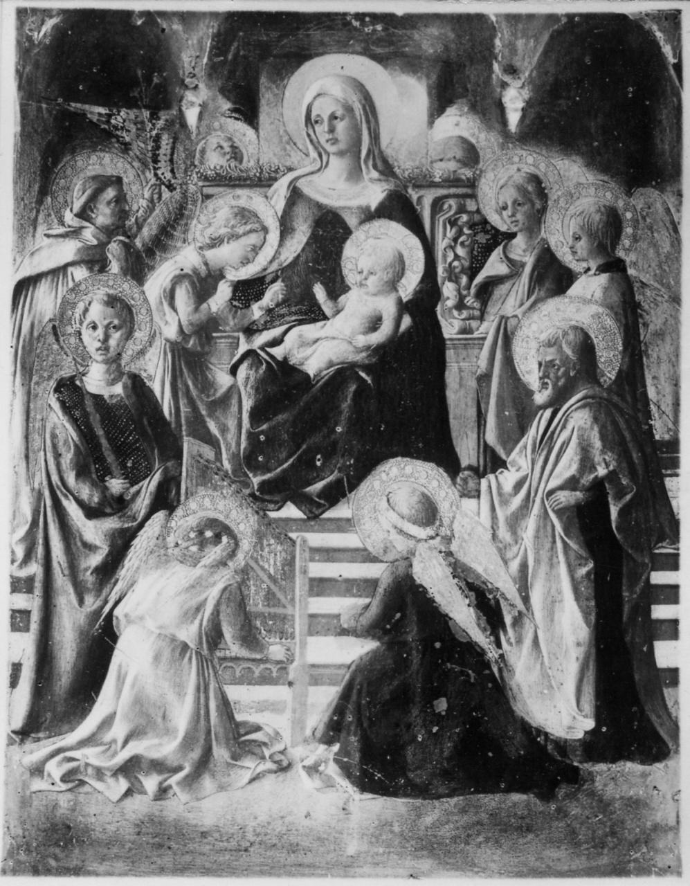 Madonna con Bambino, santi, angeli (dipinto) di Lippi Filippo (secondo quarto sec. XV)