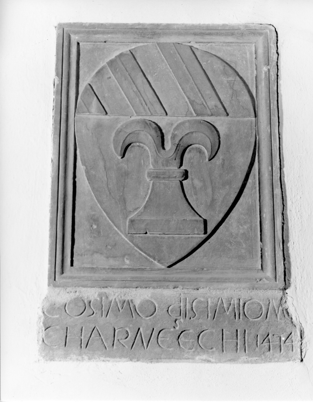 stemma gentilizio della famiglia Carnesecchi (rilievo) - produzione toscana (sec. XV)
