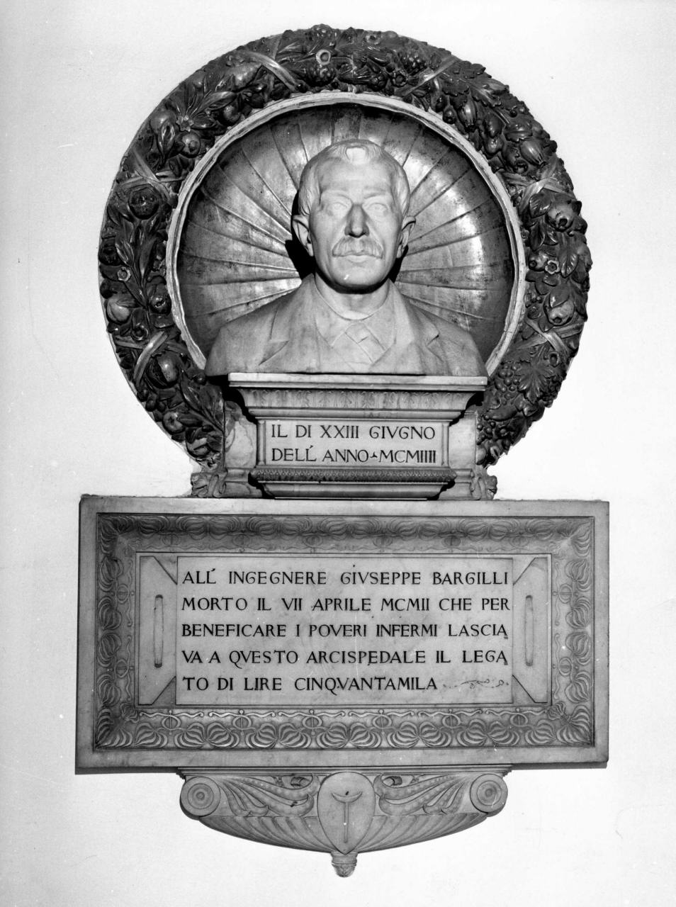 busto ritratto di Giuseppe Bargilli (monumento funebre) di Vagnetti Italo (sec. XX)