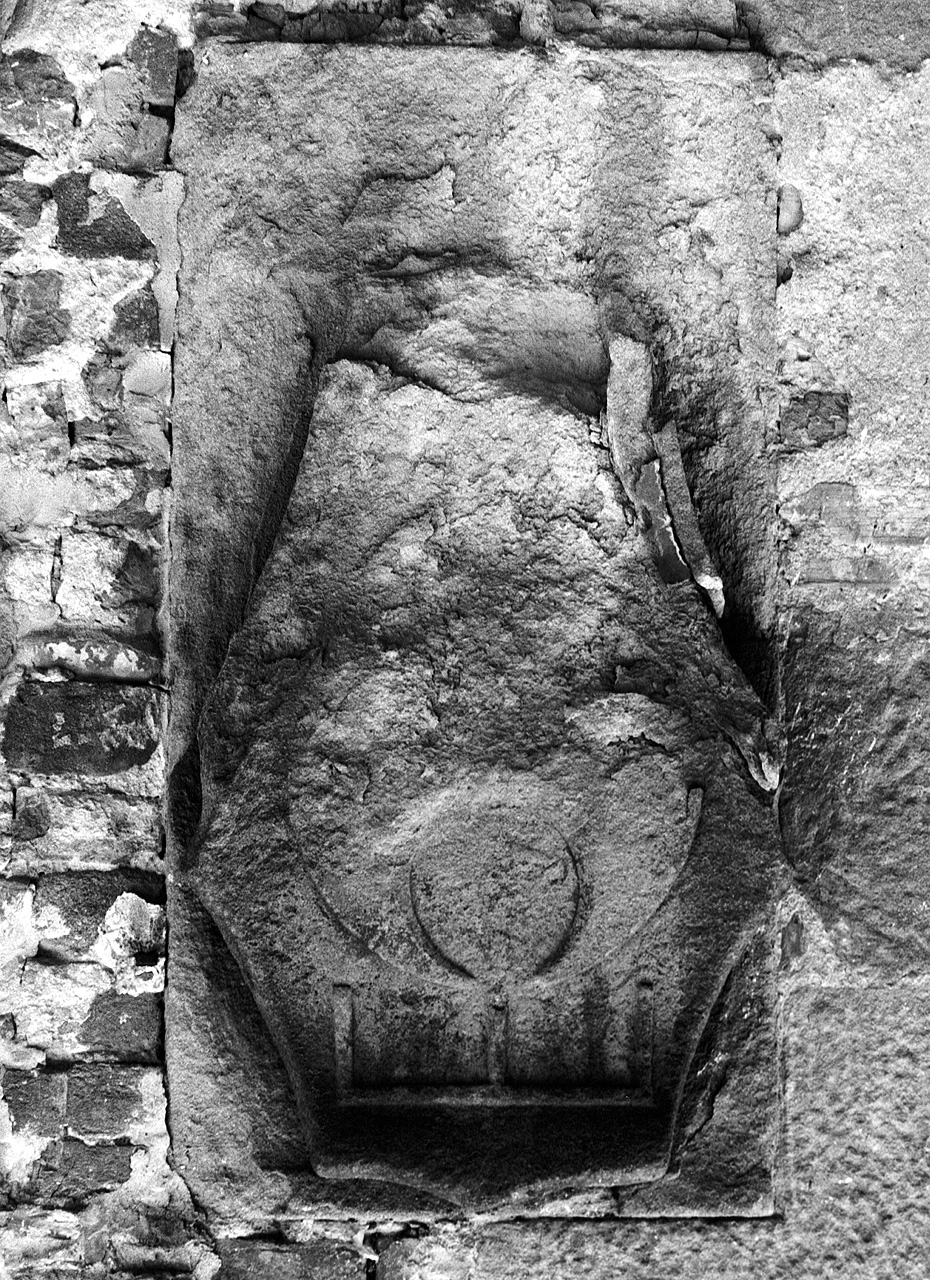 stemma gentilizio della famiglia Albizi (rilievo) - ambito toscano (seconda metà sec. XV)