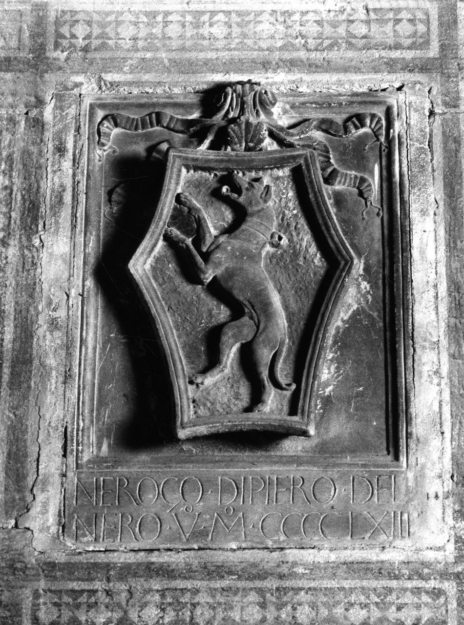 stemma gentilizio della famiglia Del Nero (rilievo) - ambito toscano (sec. XV)
