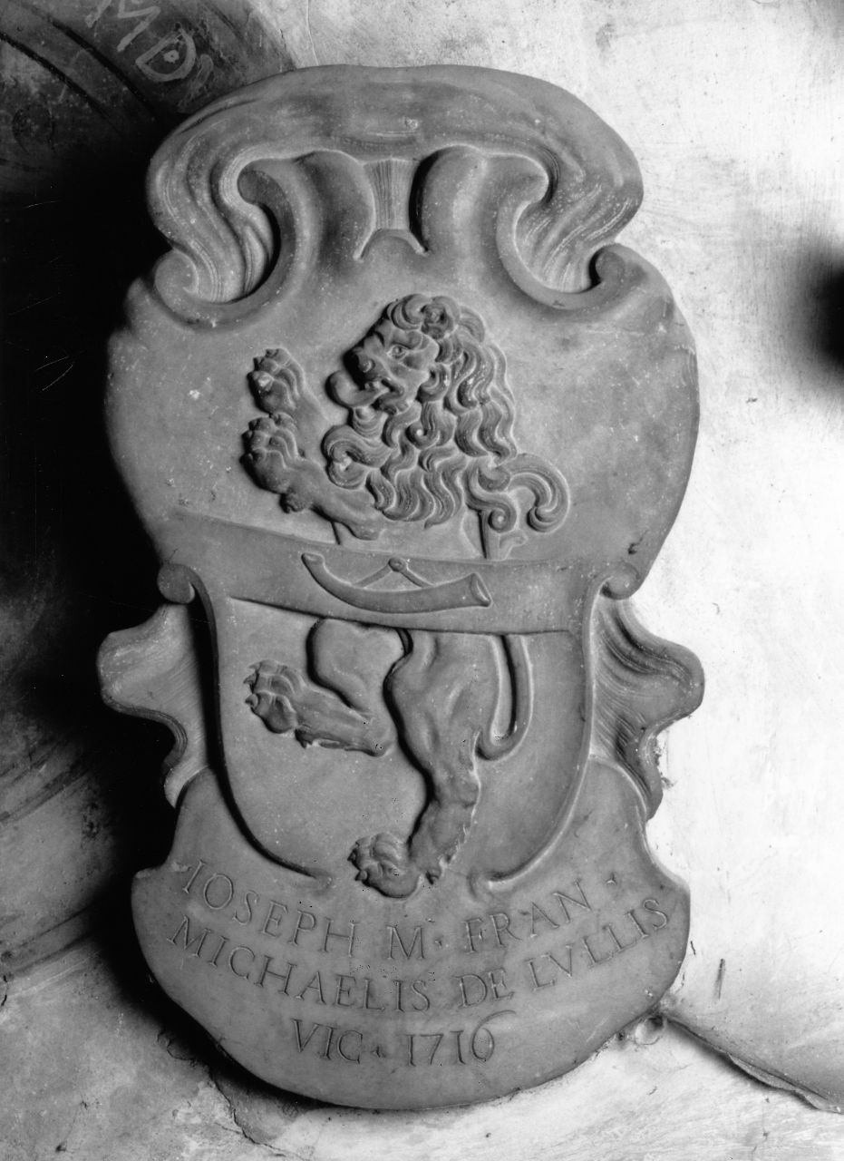 stemma gentilizio della famiglia Lulli (rilievo) - ambito toscano (sec. XVIII)