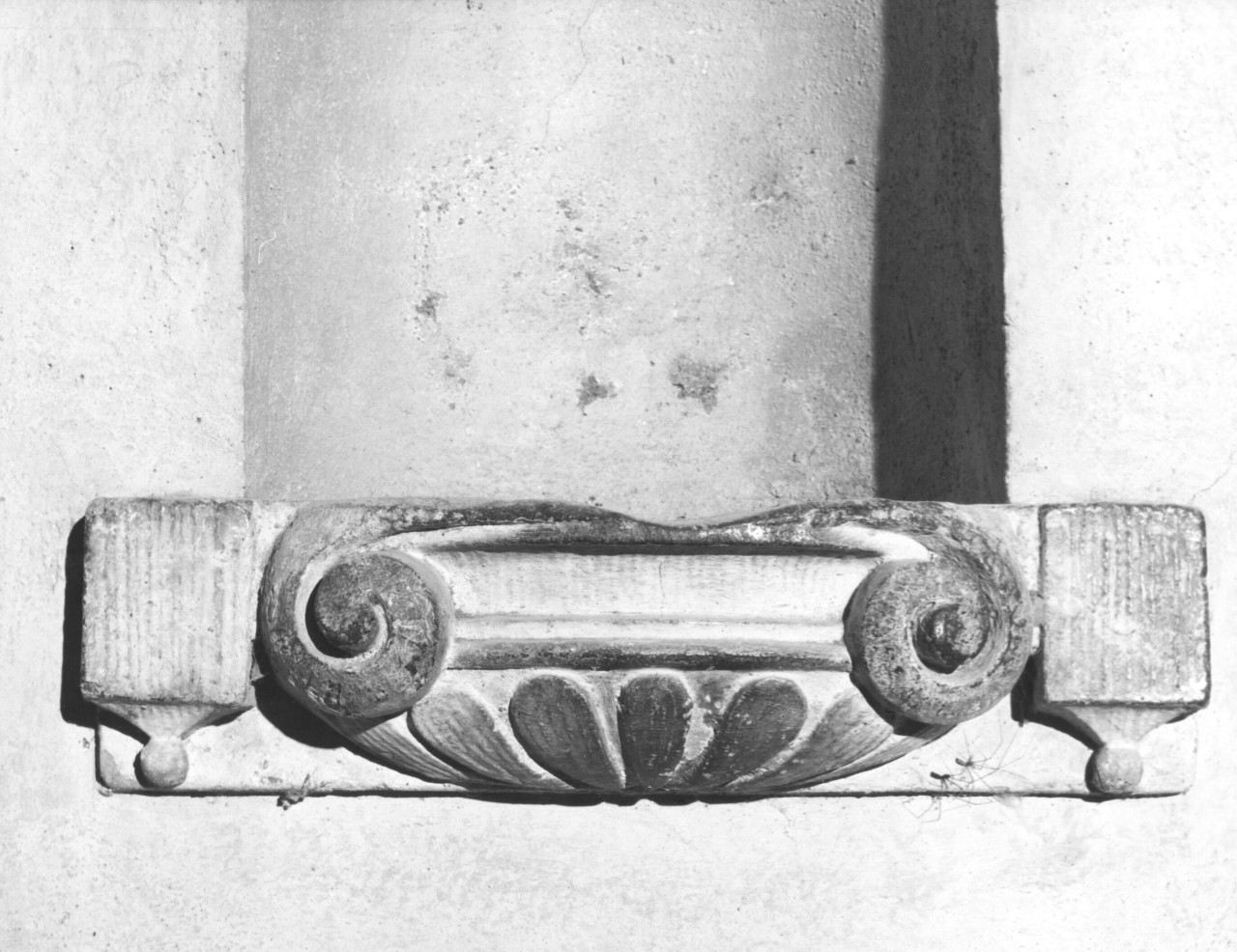 lavabo da sacrestia - bottega toscana (sec. XVI)