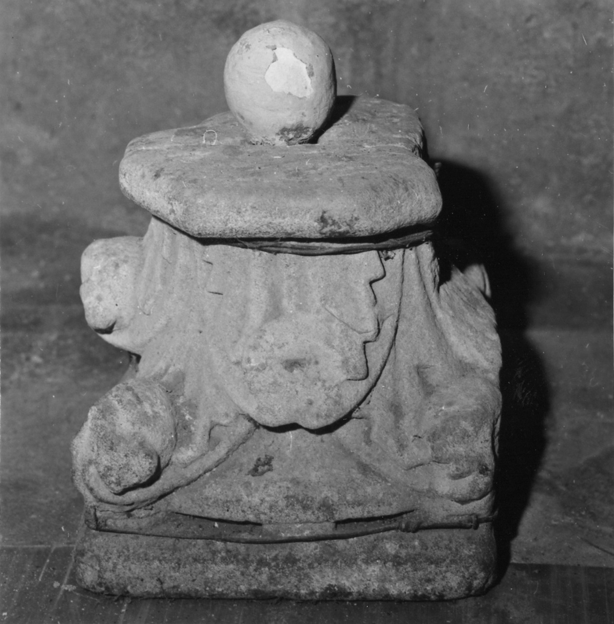 capitello - bottega toscana (inizio sec. XV)