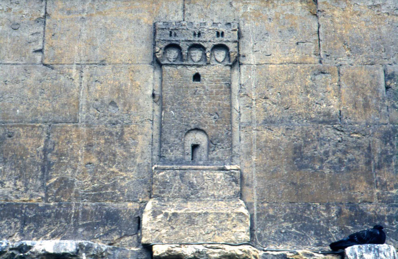 arme degli Ufficiali di Torre (?) (rilievo) - manifattura toscana (sec. XVI)