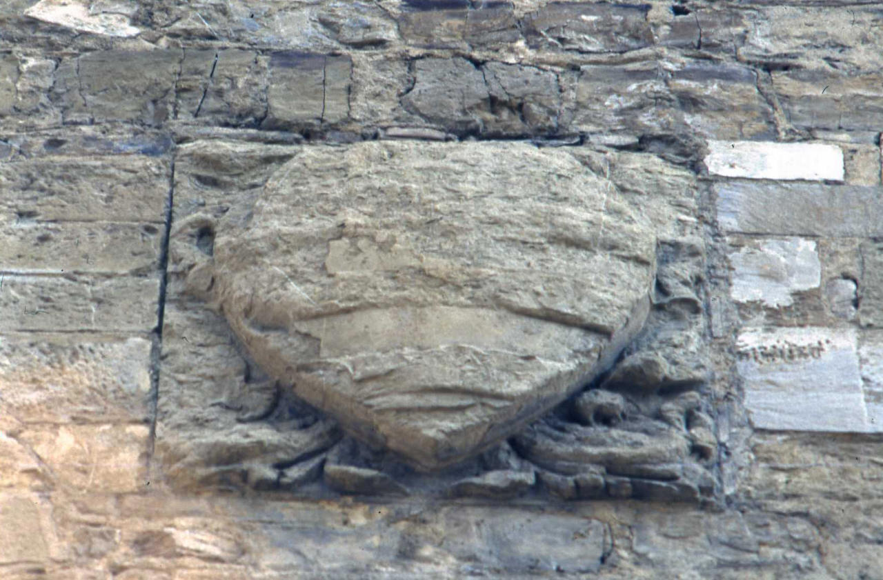 stemma gentilizio (rilievo) - produzione fiorentina (prima metà sec. XV)