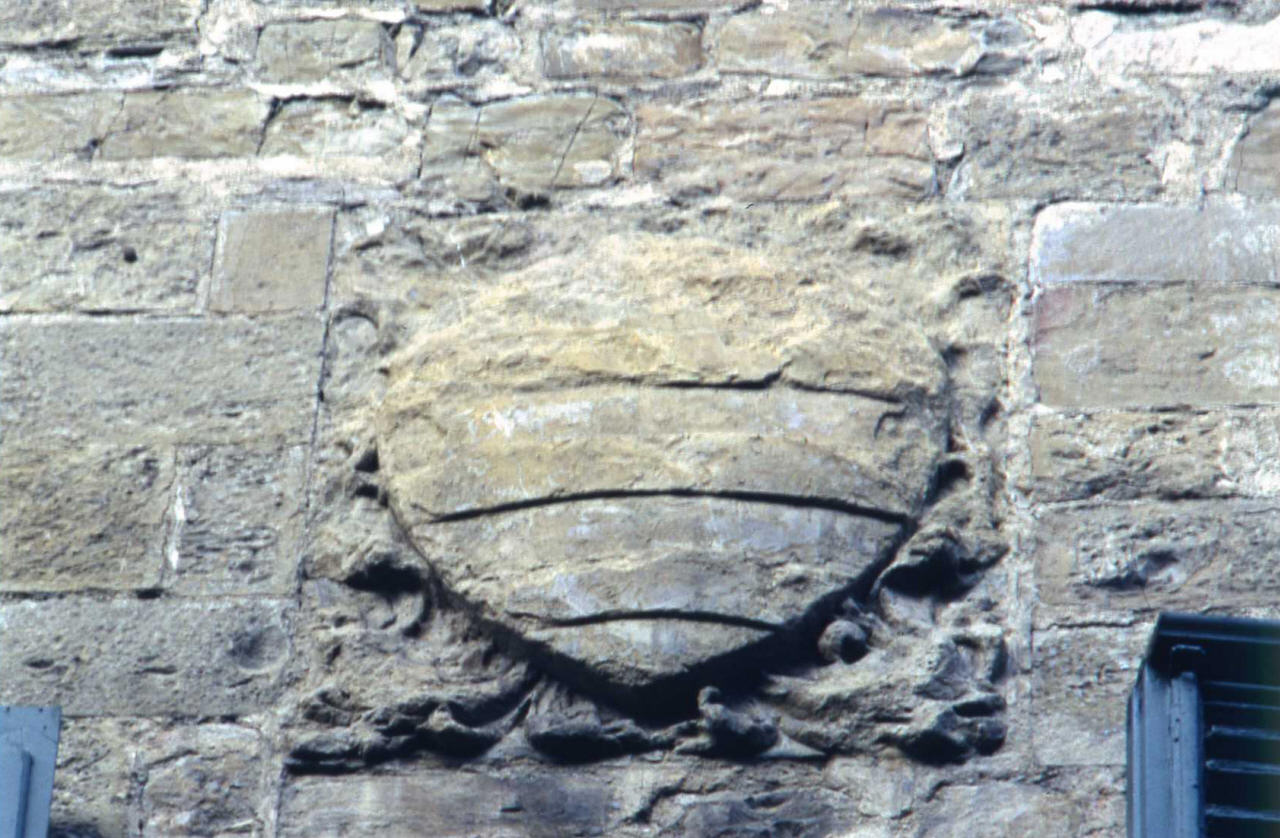 stemma gentilizio della famiglia da Uzzano (rilievo) - produzione fiorentina (prima metà sec. XV)