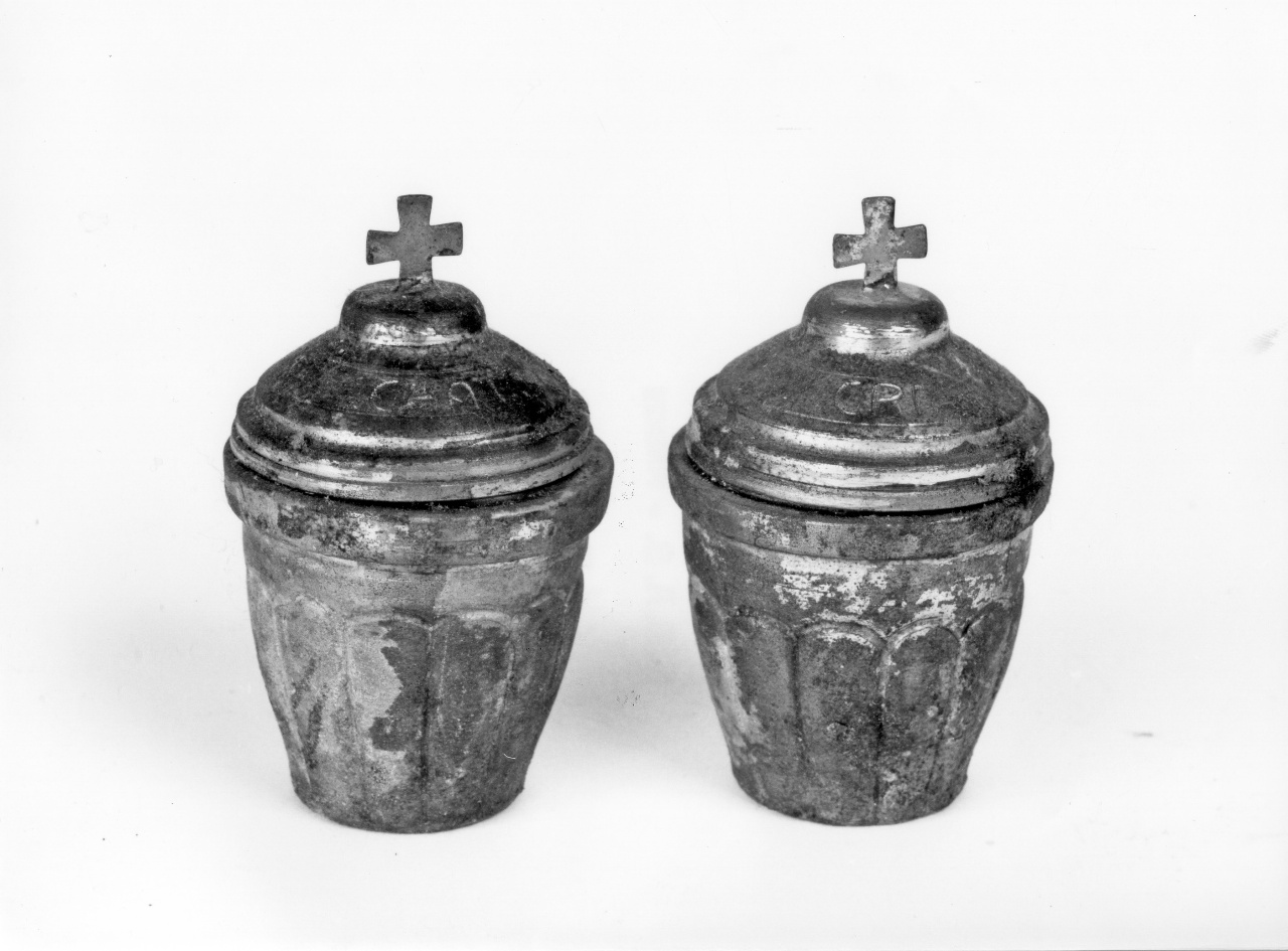 vasetti per oli santi, serie - produzione toscana (seconda metà sec. XIX)