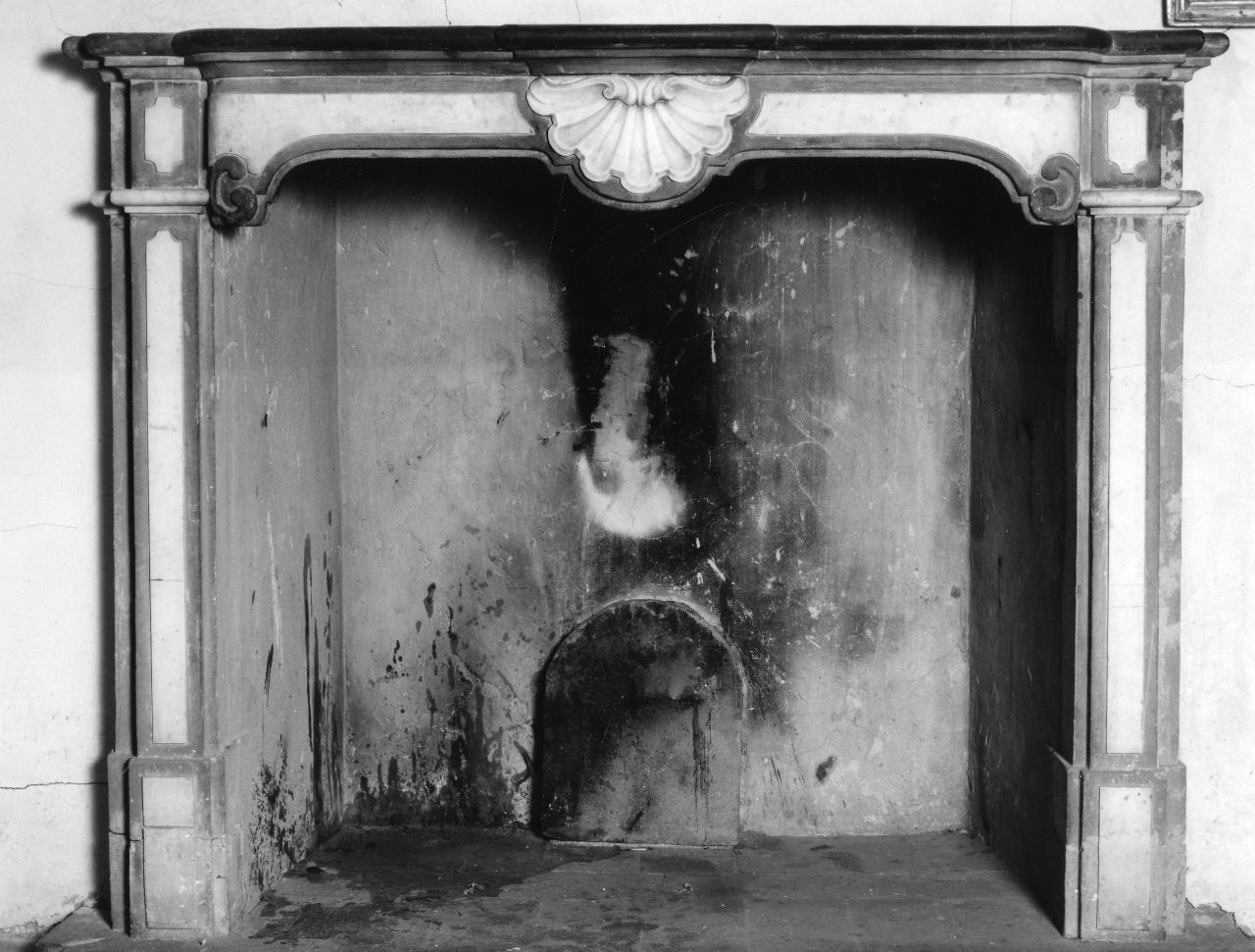 mostra di camino - bottega toscana (seconda metà sec. XVIII)