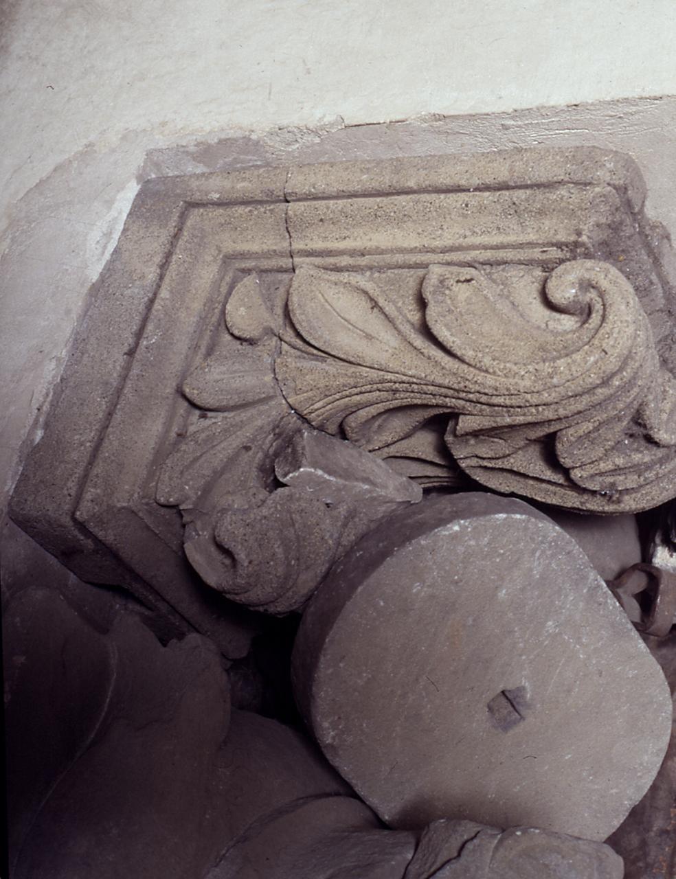 mensola - bottega toscana (sec. XIV)