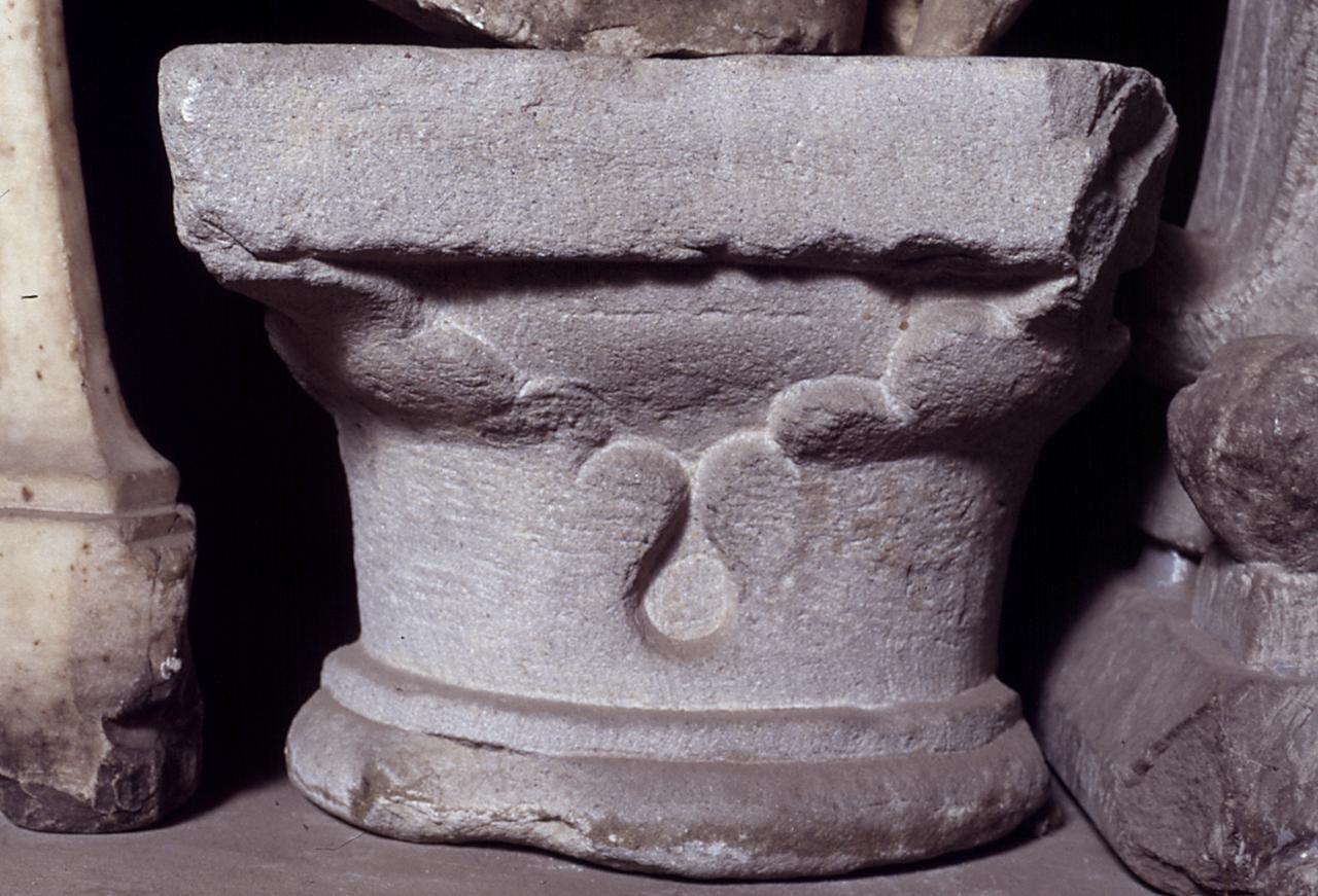 capitello - bottega toscana (sec. XIV)