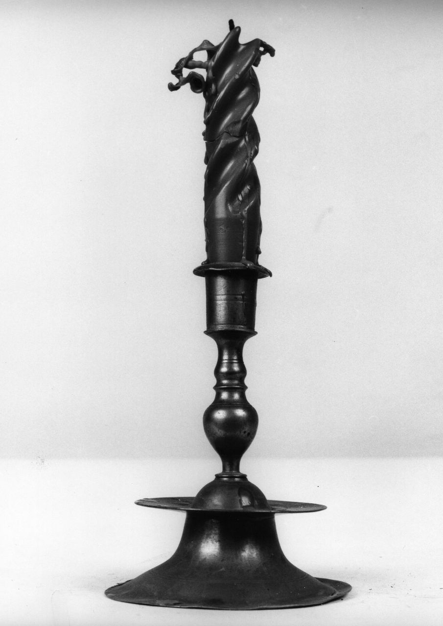 candeliere - bottega olandese (sec. XVI)