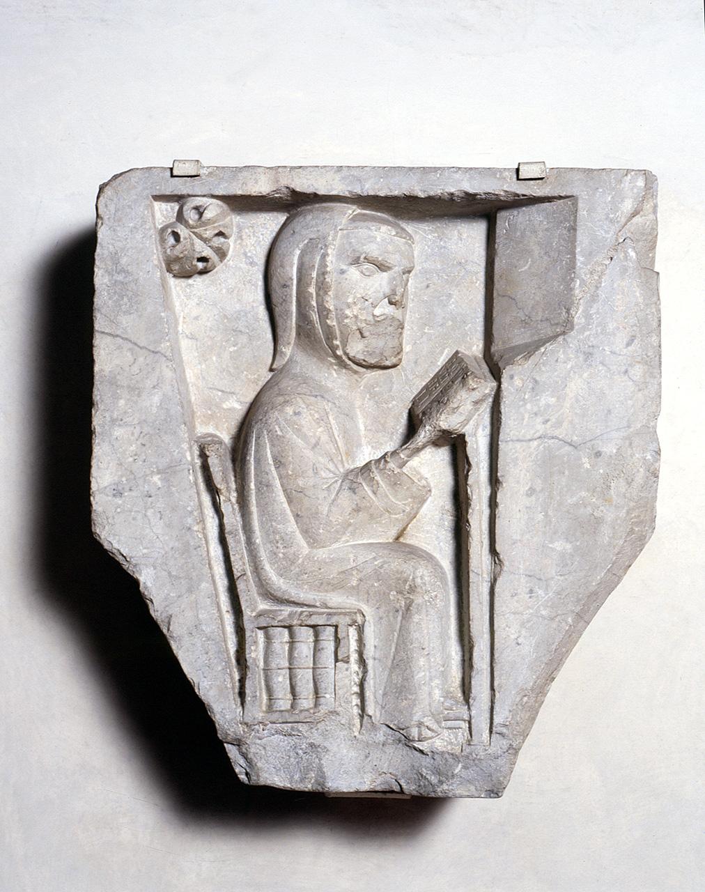 figura maschile seduta (rilievo) - produzione veneta (secc. XIII/ XIV)