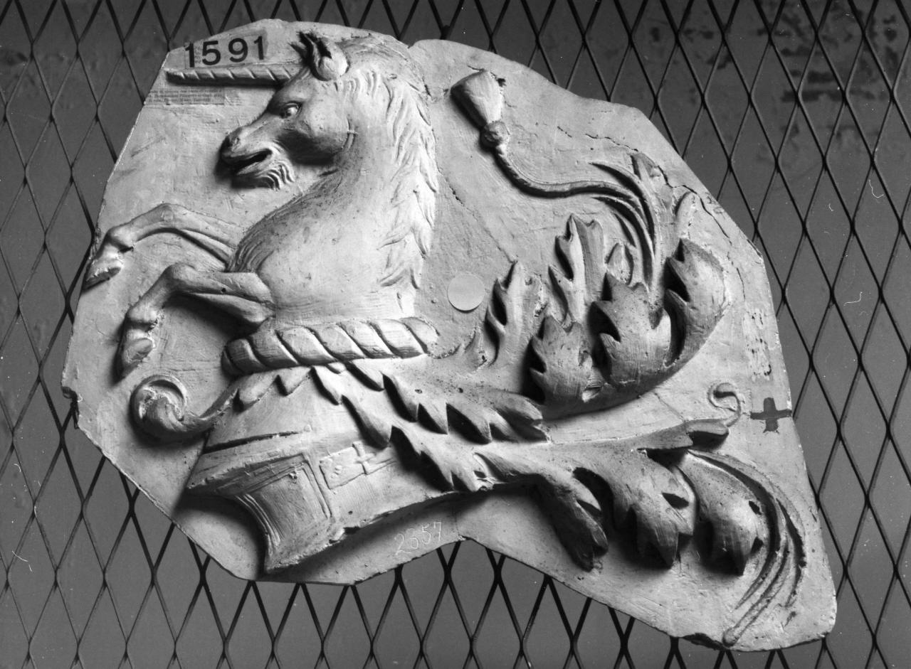 stemma del giudice di Rota B. Pilegotti di Cagli (calco, frammento) - ambito fiorentino (sec. XIX)