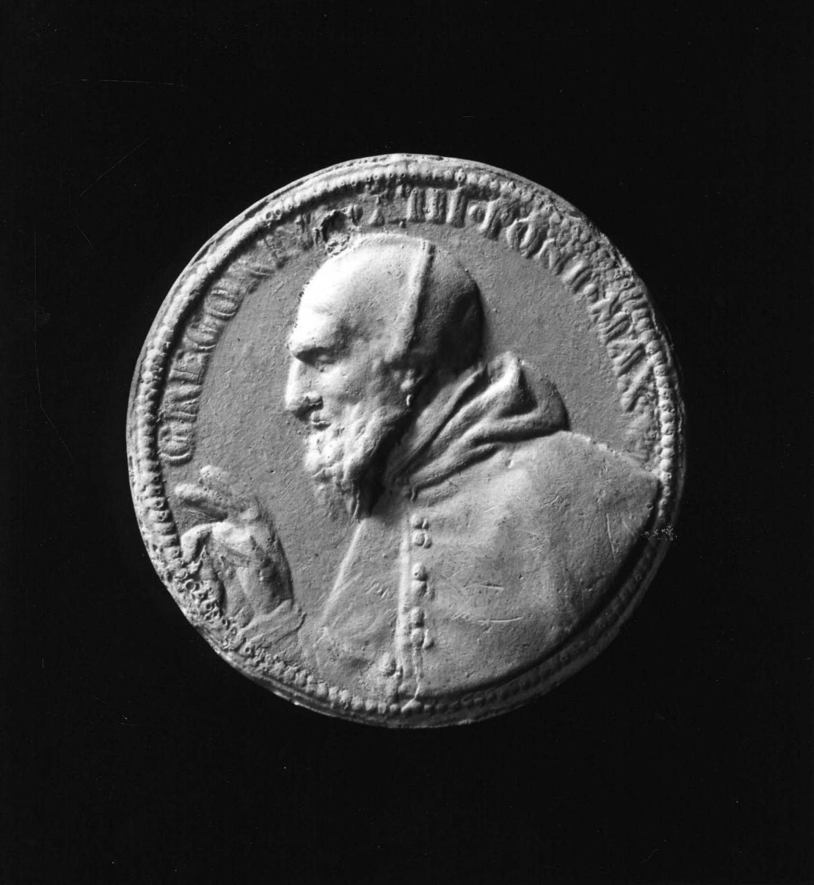 ritratto di papa Gregorio XIII (calco di medaglia) di Lelli Oronzio (bottega) (sec. XIX)
