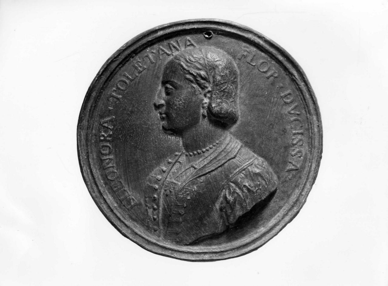 ritratto di Eleonora di Toledo (calco di medaglia) di Lelli Oronzio (bottega) (sec. XIX)