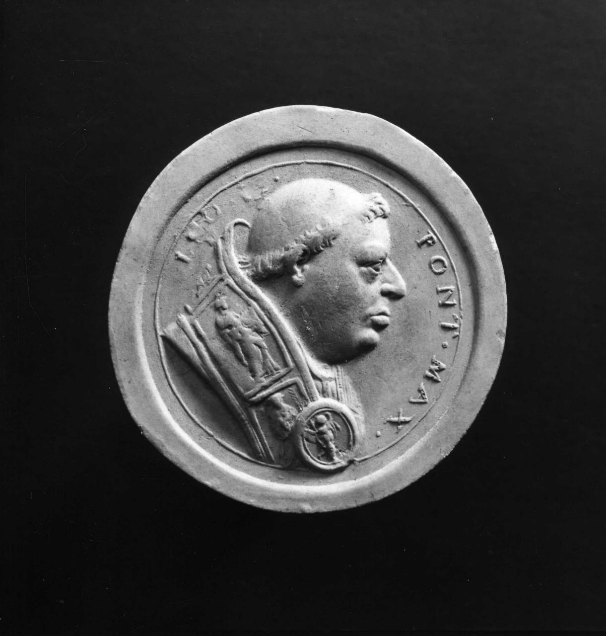 ritratto di papa Leone X (calco di medaglia) di Lelli Oronzio (bottega) (sec. XIX)