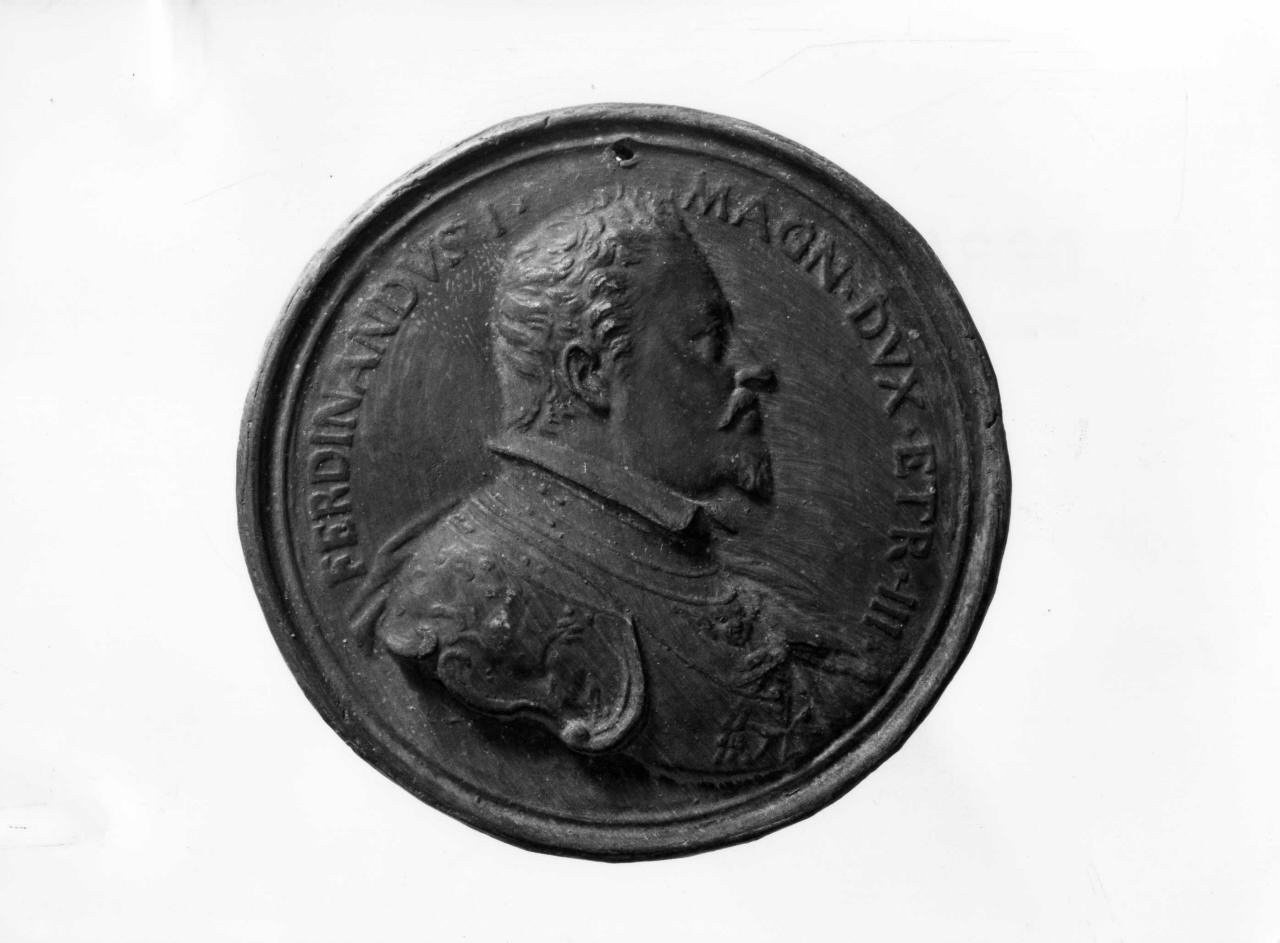 ritratto di Ferdinando I de' Medici (calco di medaglia) di Lelli Oronzio (bottega) (sec. XIX)