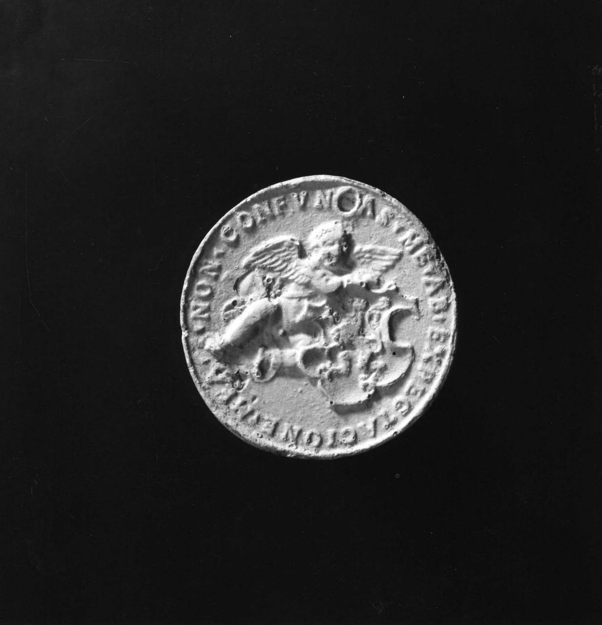 angelo con stemma dei Vitri (calco di medaglia) di Lelli Oronzio (bottega) (sec. XIX)