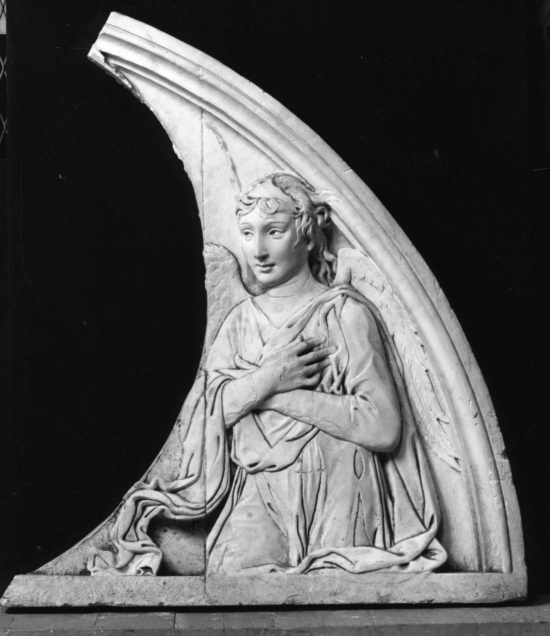 angelo orante (calco, elemento d'insieme) di Lelli Oronzio (bottega) (sec. XIX)