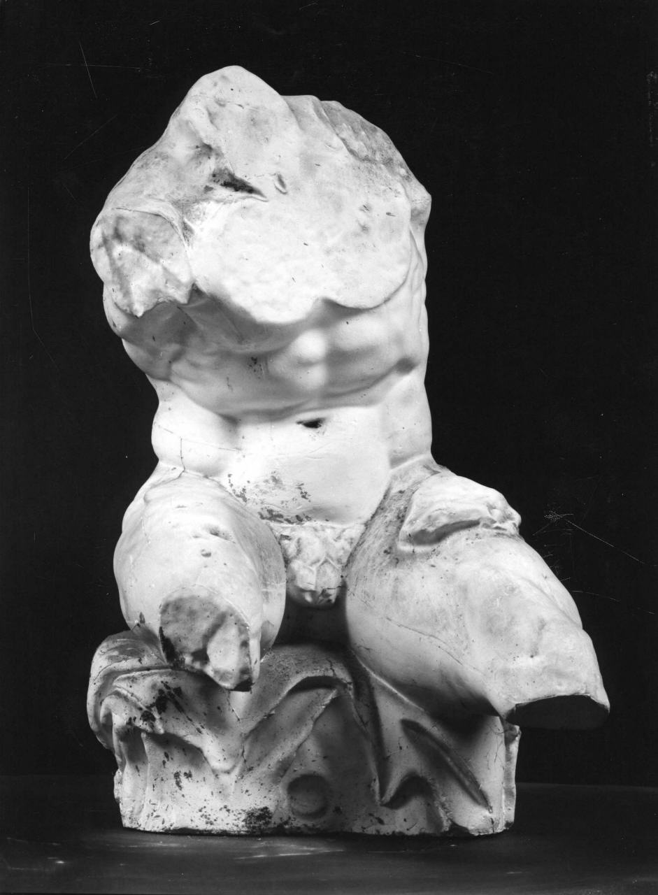 torso atletico maschile (calco di scultura, elemento d'insieme) di Campi Carlo (bottega) (sec. XX)