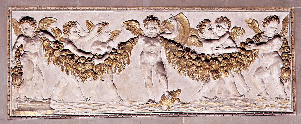 motivi decorativi vegetali con putti alati (rilievo) di Vasari Giorgio, Ricciarelli Leonardo, Boscoli Giovanni detto Nanni da Montepulciano (sec. XVI)