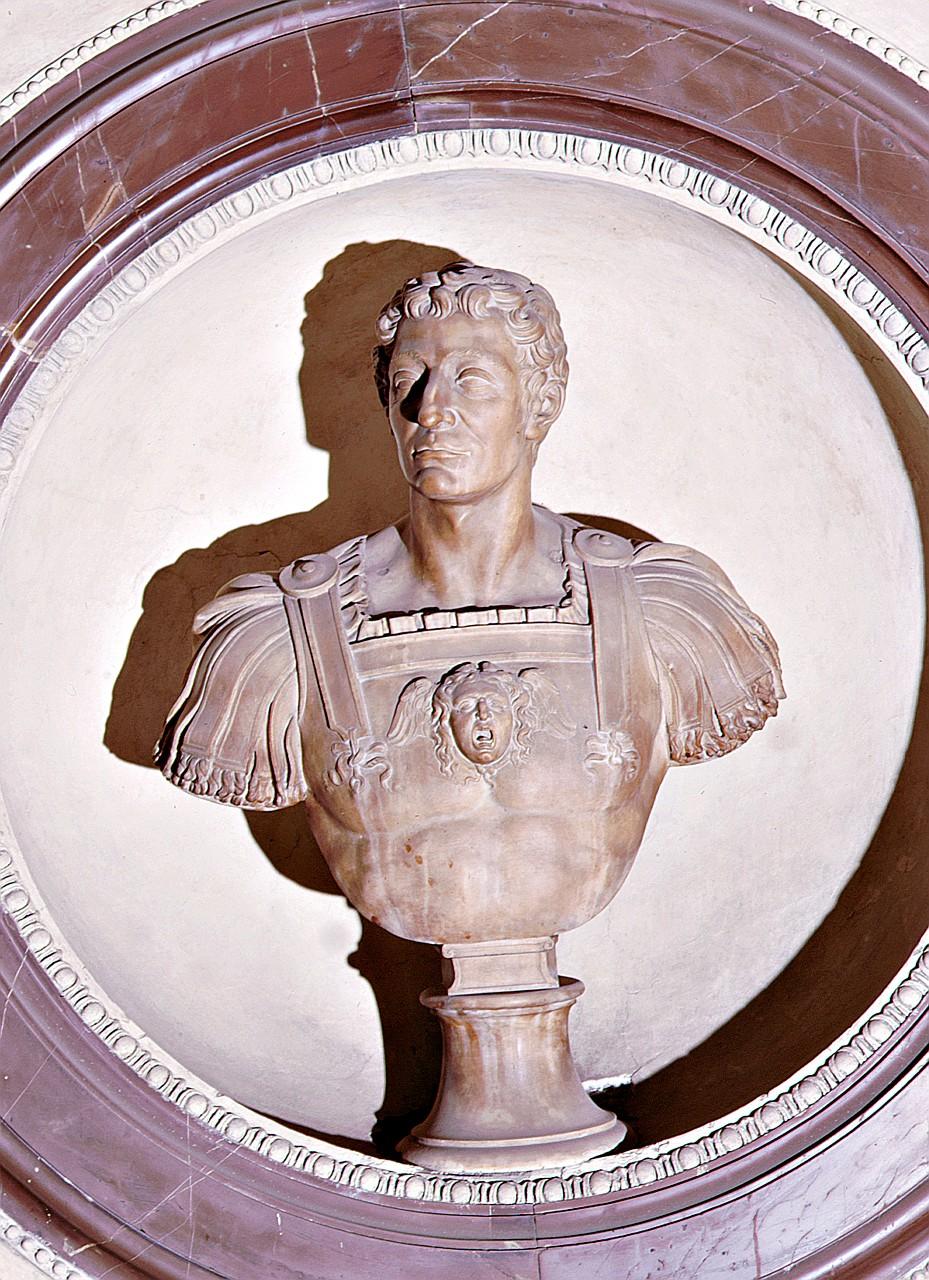ritratto di Giuliano de' Medici duca di Nemours (busto) di Lombardi Alfonso detto Cittadella, Lorenzi Antonio (sec. XVI, sec. XVI)