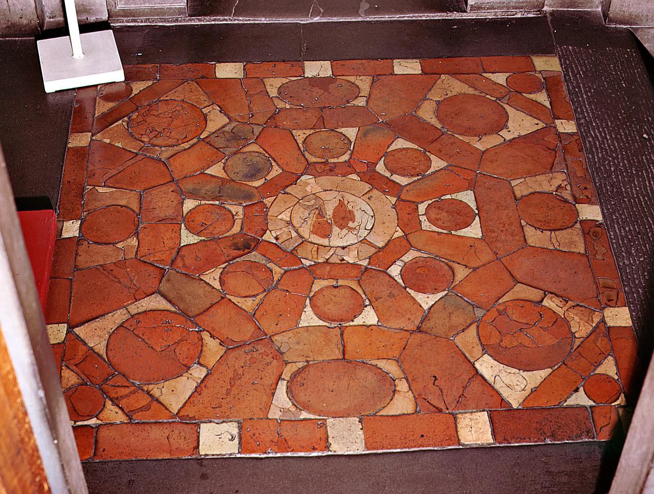 motivi decorativi geometrici (pavimento) di Buglioni Santi (sec. XVI)