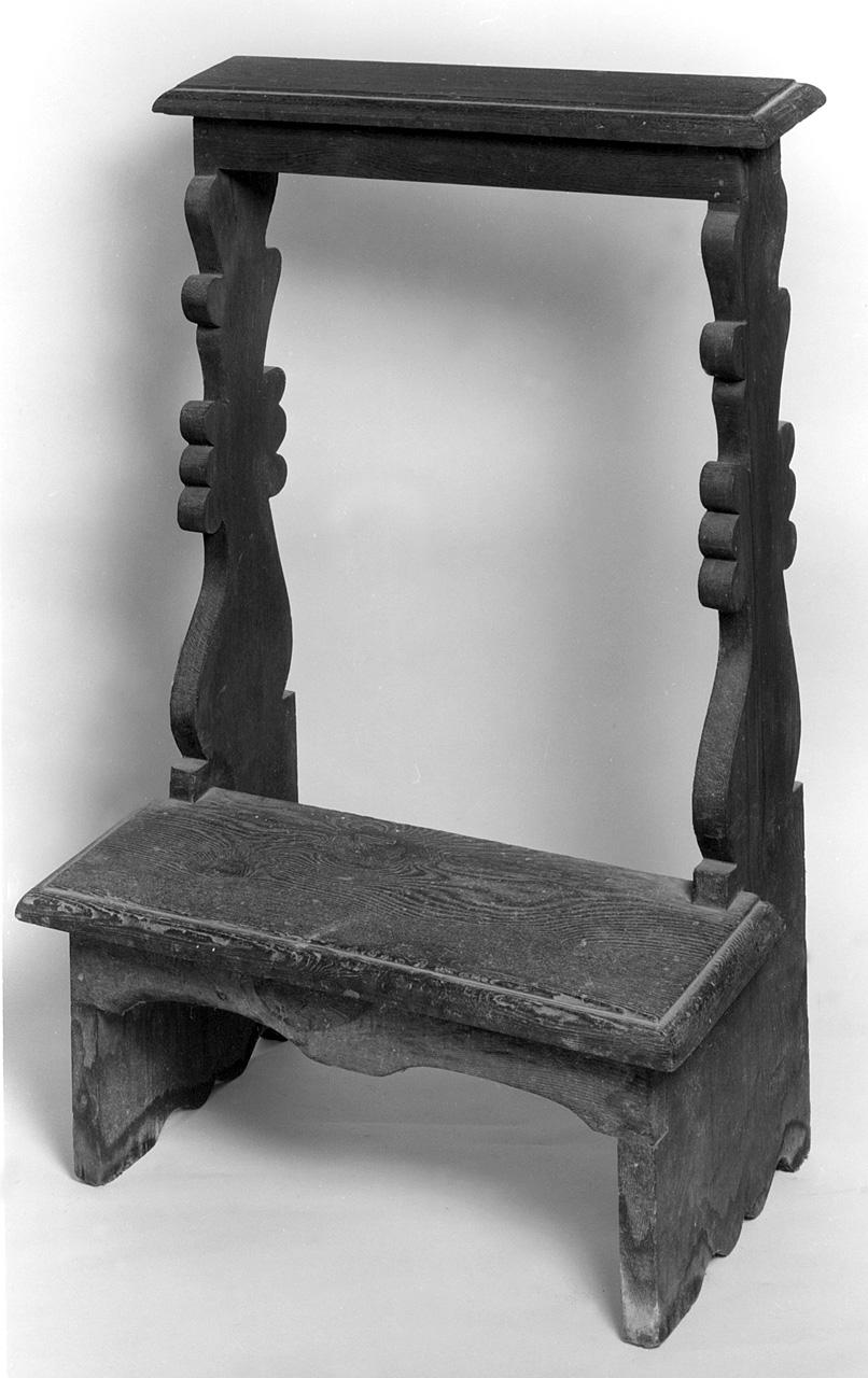 inginocchiatoio - produzione toscana (prima metà sec. XIX)