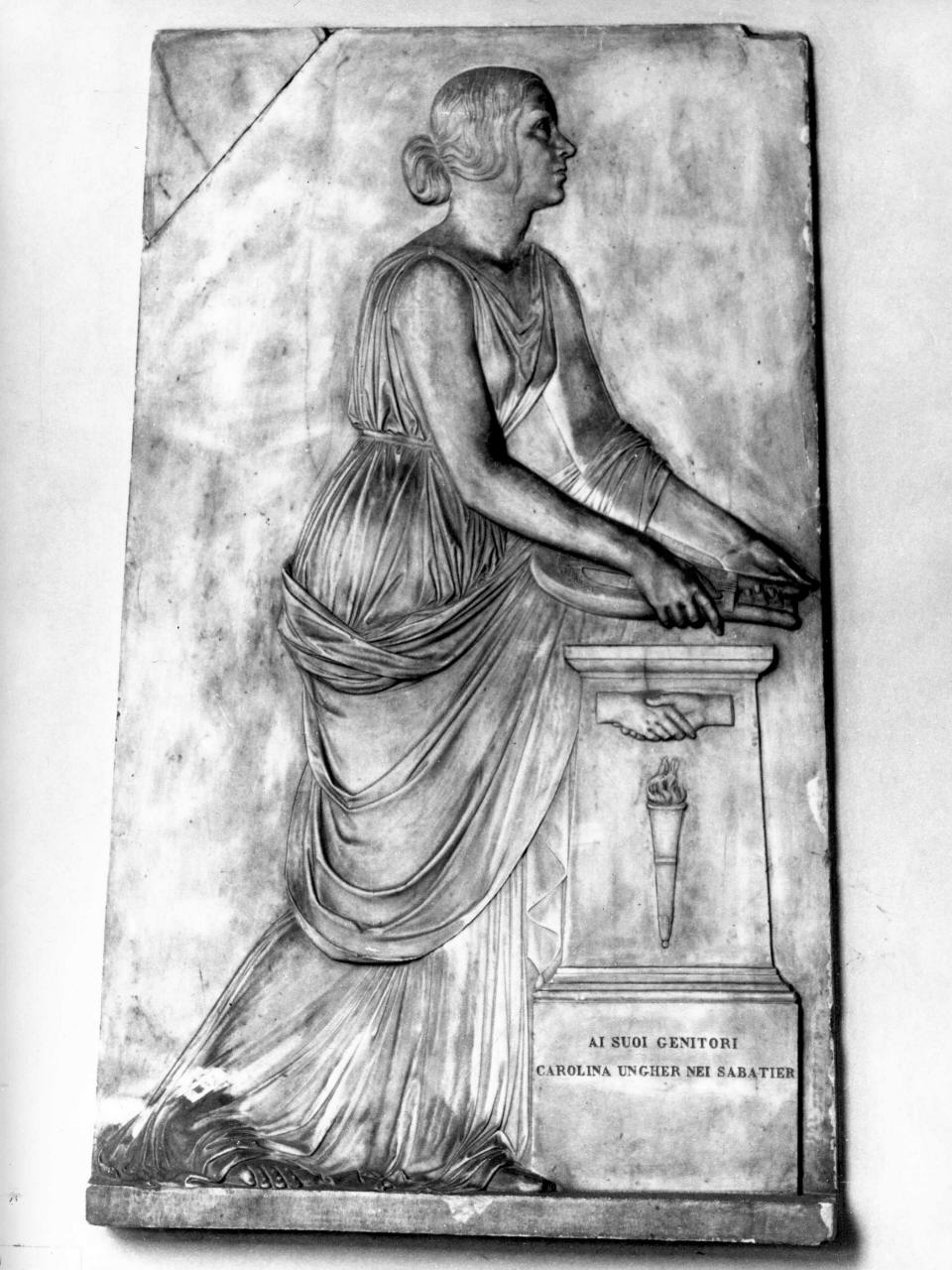 ritratto di Carolina Ungher (stele funeraria) di Bartolini Lorenzo, Romanelli Pasquale (sec. XIX)