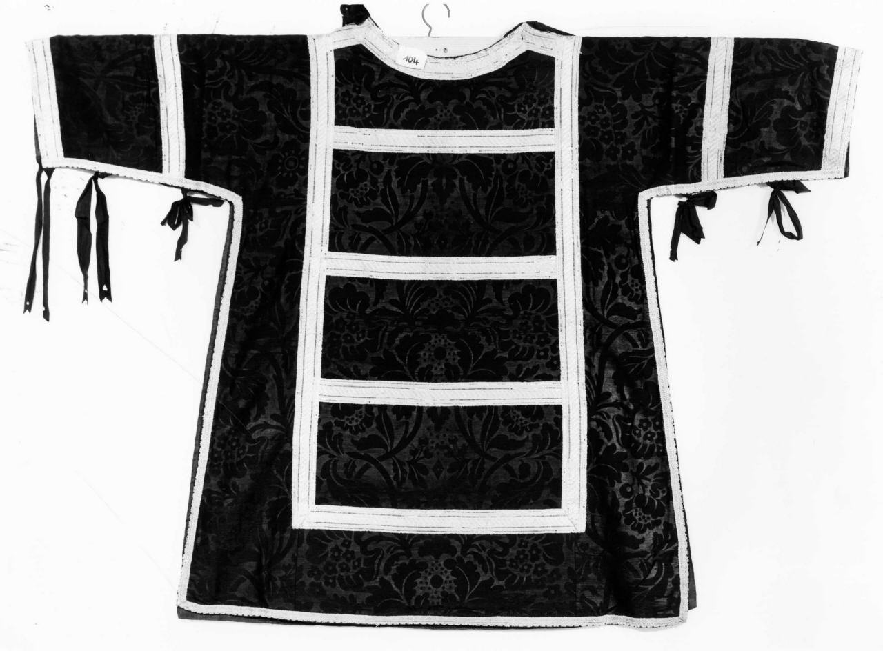 tunicella, serie - manifattura italiana (sec. XVIII)