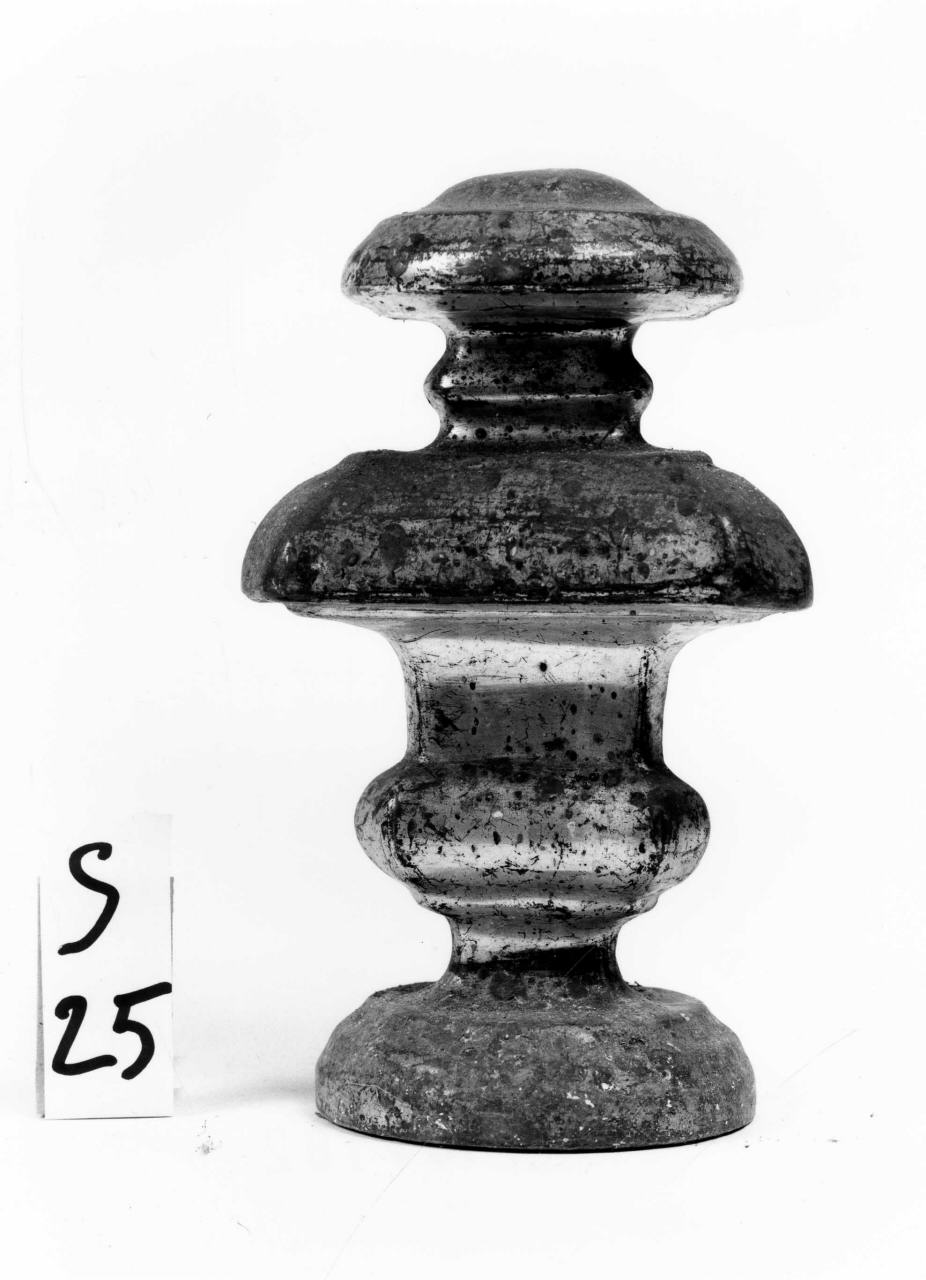 vaso d'altare con composizione floreale - manifattura fiorentina (seconda metà sec. XVIII)