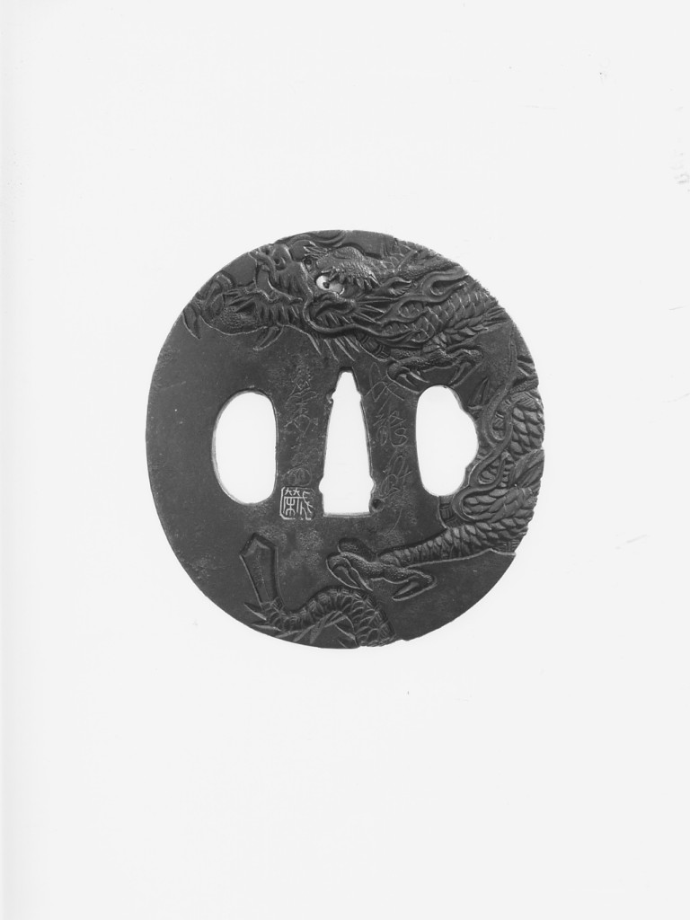 drago (guradamano da sciabola - tsuba ovale) di Hidenaga detto Eiju - scuola Tetsugendo (fine sec. XVIII)