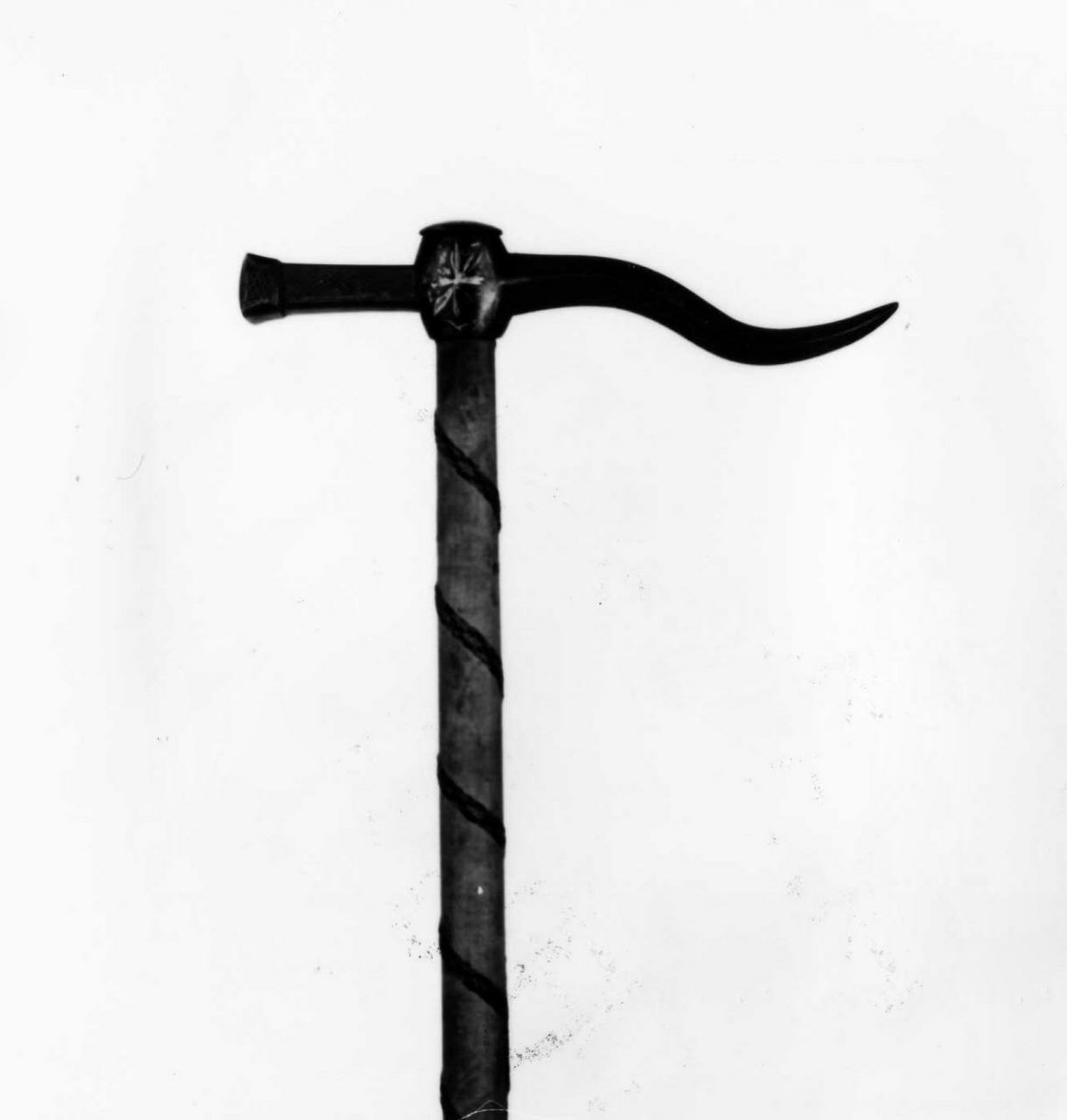 motivi decorativi vegetali stilizzati (martello d'arme - kulunk) - manifattura ottomana-balcanica (secc. XVIII/ XIX)