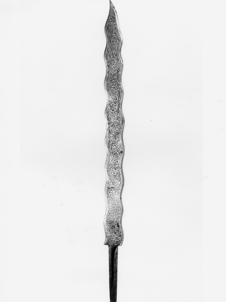 motivi decorativi vegetali stilizzati (lama di spada a biscia) - ambito mediorentale (prima metà sec. XVIII)