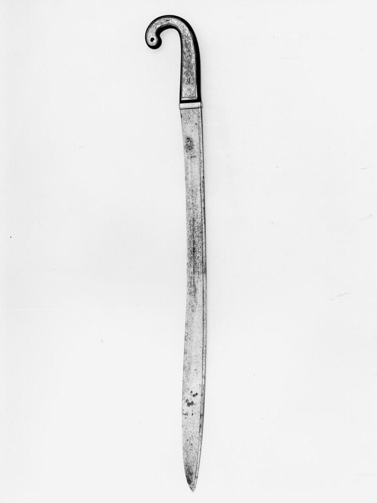 motivi decorativi vegetali stilizzati (coltellaccio - yatagan) - manifattura ottomana-balcanica (sec. XVIII)
