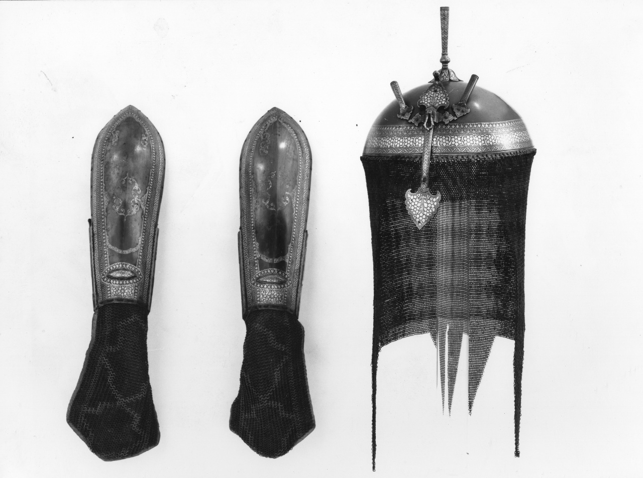 motivi decorativi vegetali stilizzati (armamento difensivo, insieme) - manifattura moghul (seconda metà sec. XVIII)