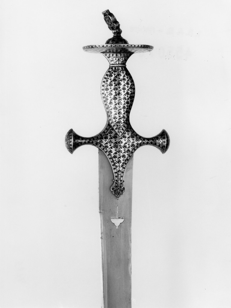 motivi decorativi vegetali stilizzati (sciabola - talwar) - manifattura moghul (secc. XVIII/ XIX)