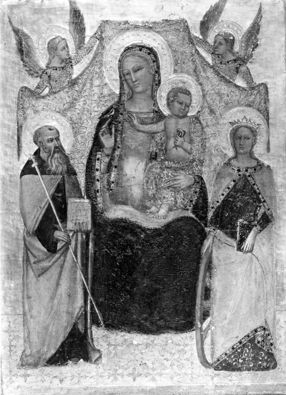 Madonna con Bambino in trono con Sant'Antonio Abate e Santa Caterina d'Alessandria (dipinto) di Nuzi Allegretto (attribuito) (sec. XIV)