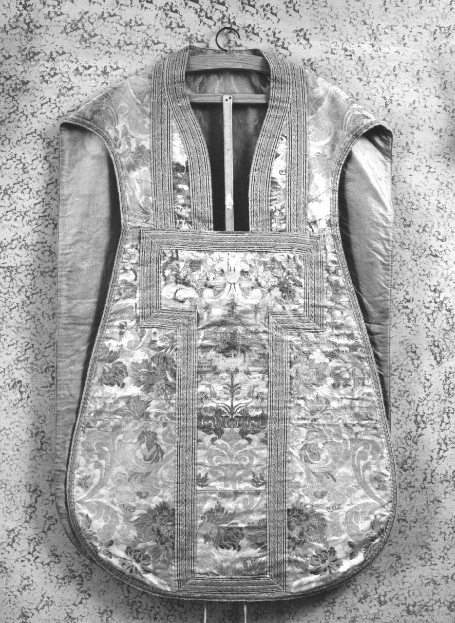 paramento liturgico - in terzo - manifattura toscana (inizio sec. XVIII)
