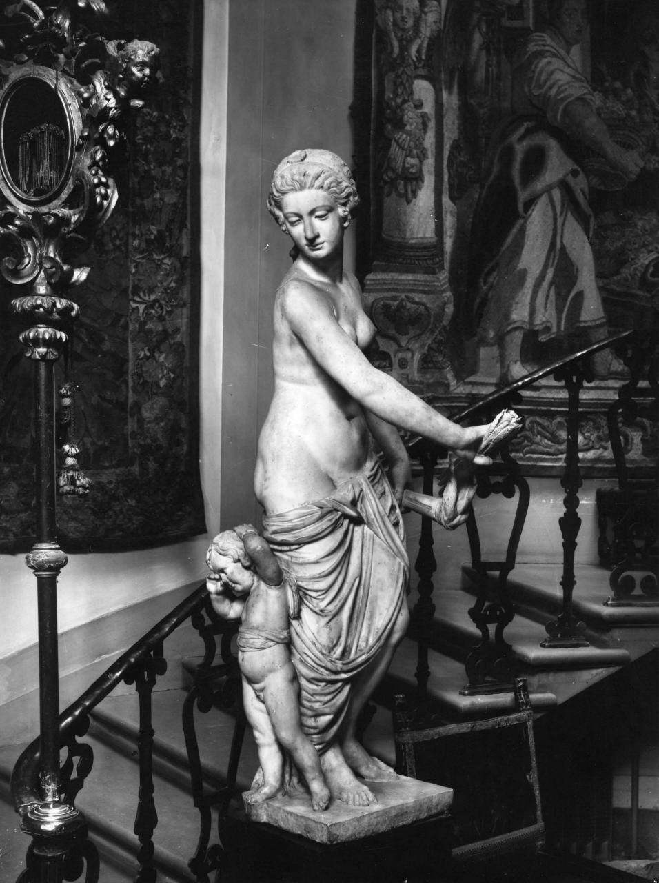 Venere e Cupido (statua) di Susini Francesco (sec. XVII)