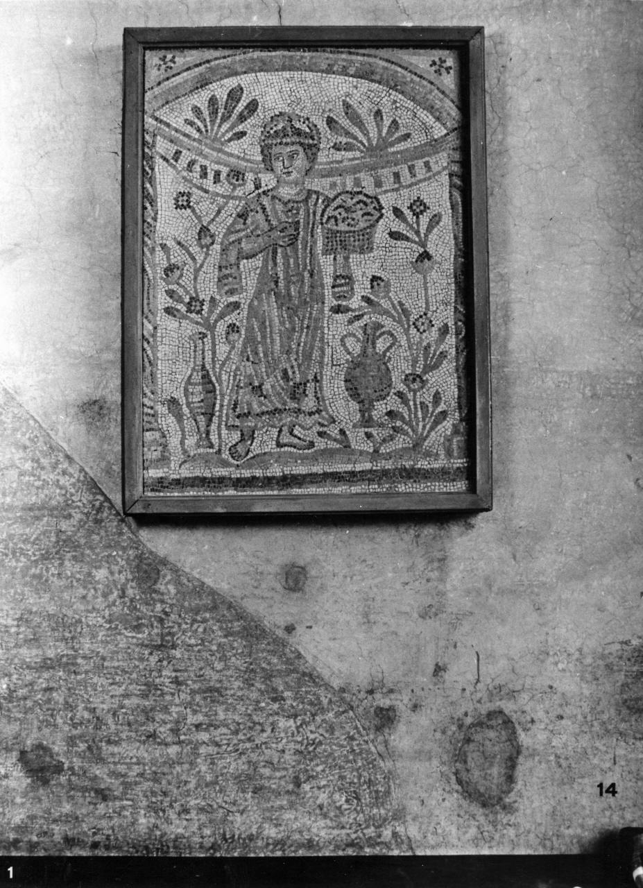 figura femminile (pannello) - ambito romano (sec. IV)