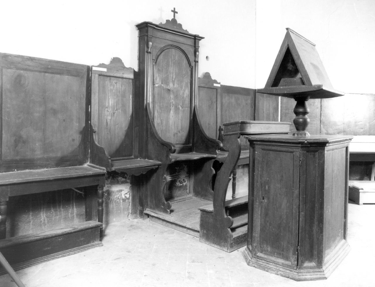 stalli del coro - bottega toscana (prima metà sec. XIX)