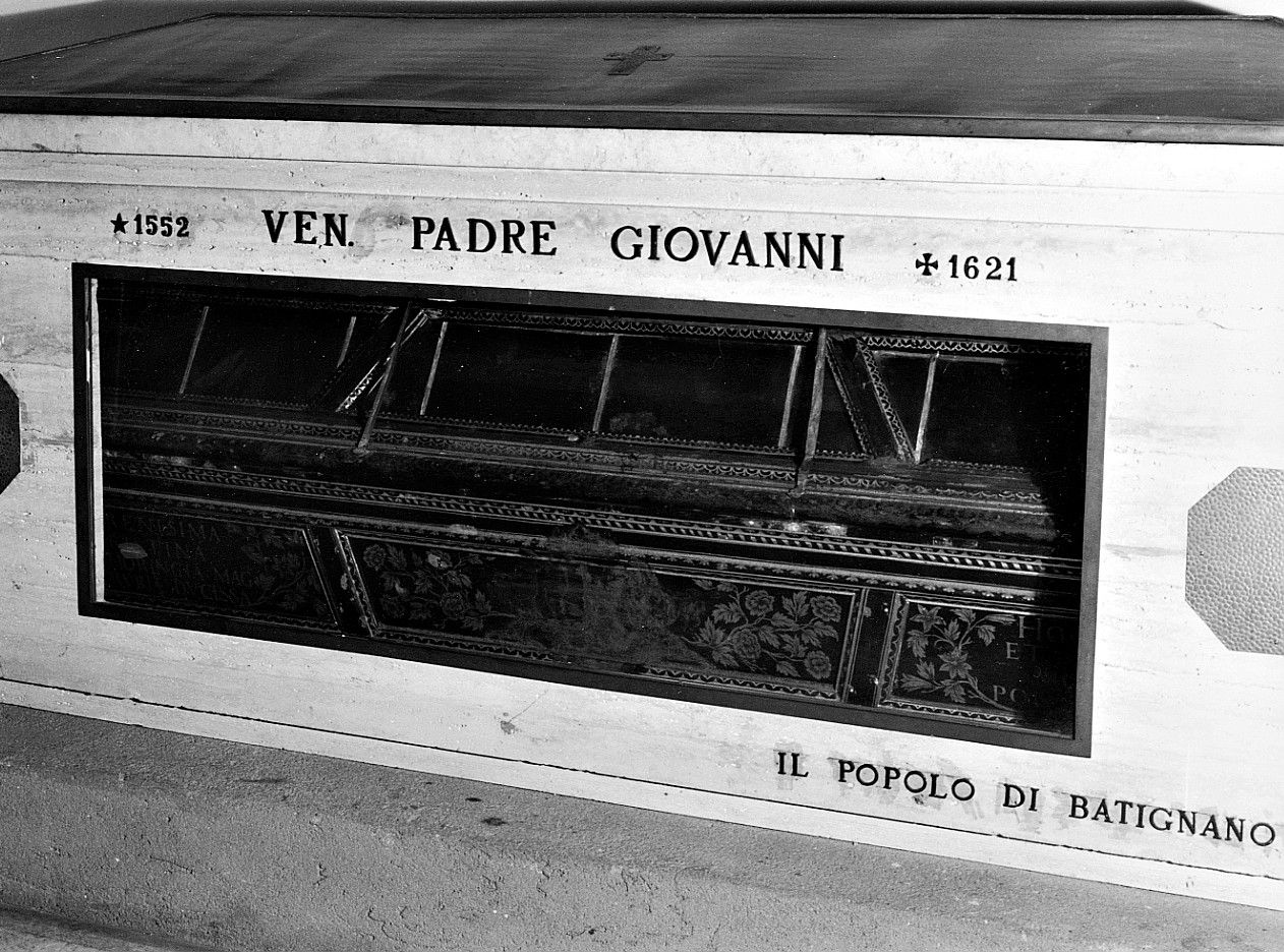 motivi decorativi vegetali (sarcofago - a cassa) - bottega toscana (sec. XVII)