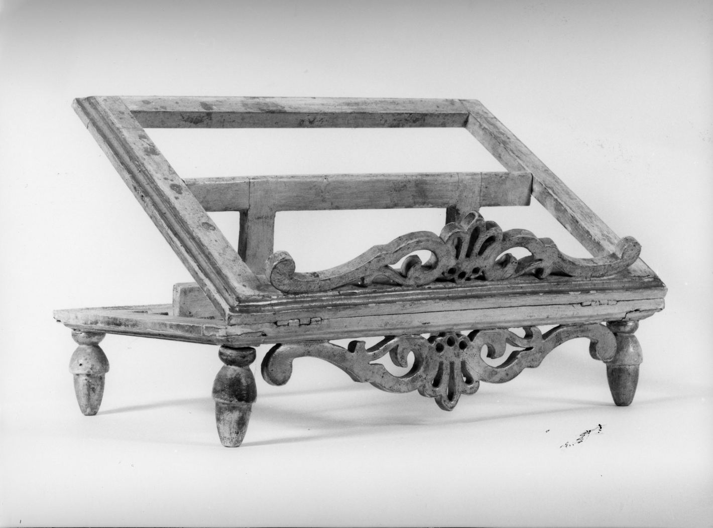 leggio d'altare - bottega toscana (seconda metà sec. XVIII)