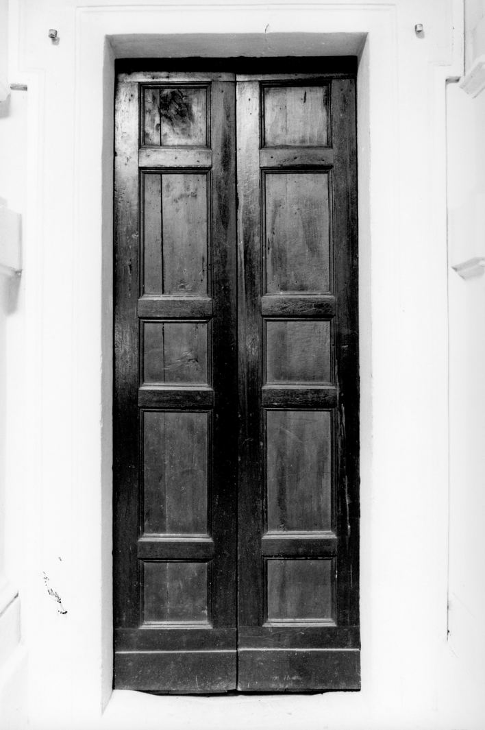 porta - a due battenti - bottega toscana (prima metà sec. XVIII)