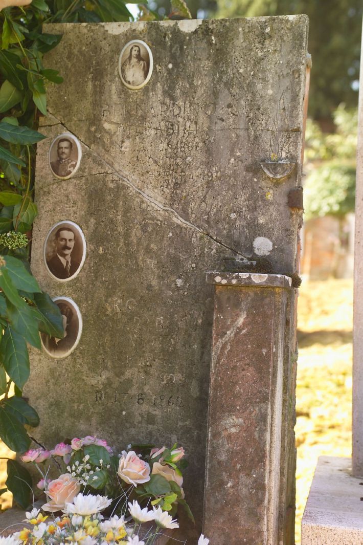 lapide tombale - bottega toscana (sec. XX)