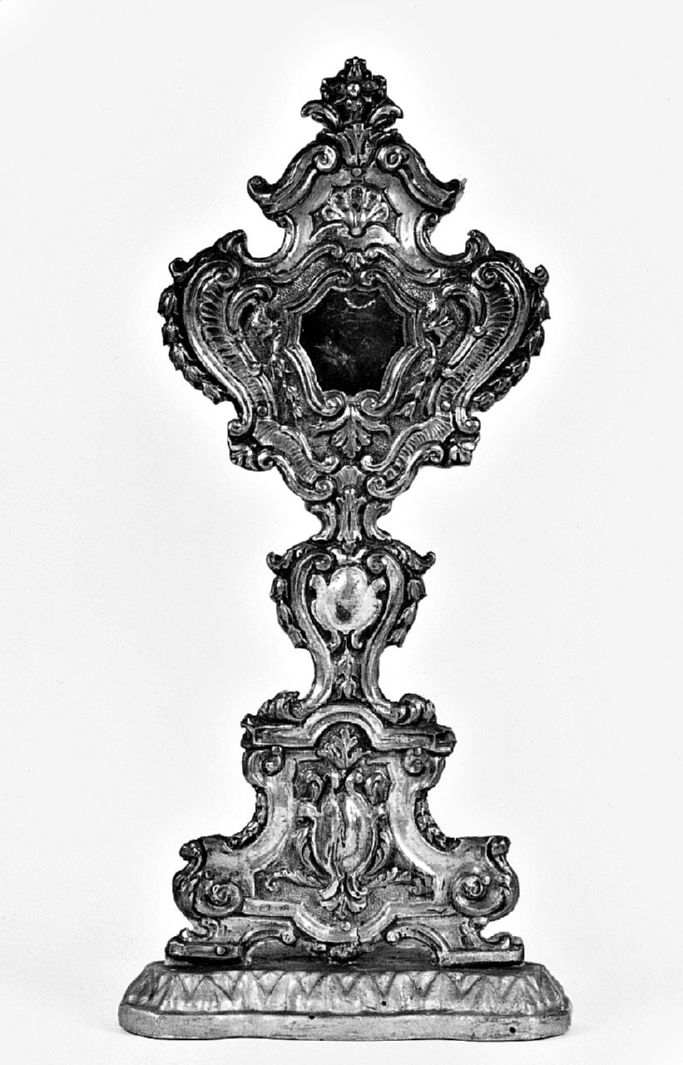 motivi decorativi vegetali stilizzati (reliquiario - a ostensorio) - bottega toscana (sec. XVIII)
