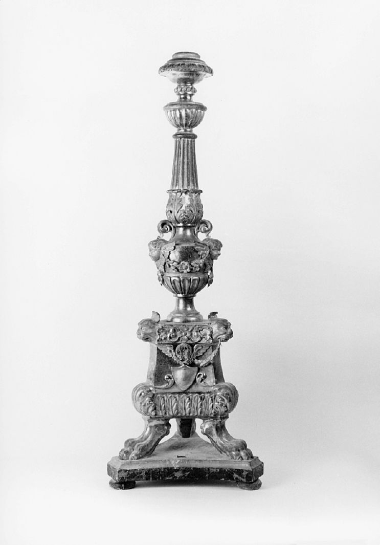 cherubino con ghirlanda di fiori (candeliere, serie) - manifattura toscana (sec. XIX)